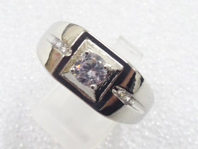 JAPANESE KIMONO / ANTIQUE CRYSTAL RING (SIZE 26)